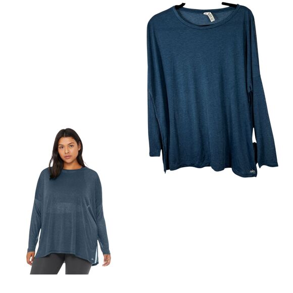 Alo Yoga Arrow Oversized Long Sleeve Tee Shirt Blue Women's Size Medium - Picture 1 of 6